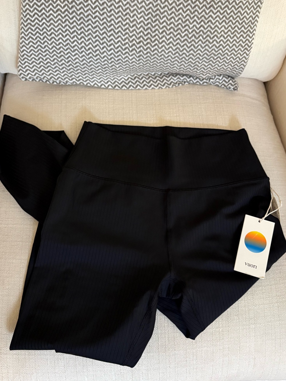 Vuori workout set - Picture 6 of 8